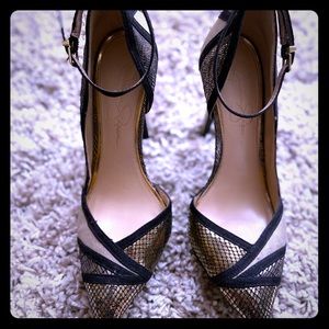Jessica Simpson Color Block Pointy Heel